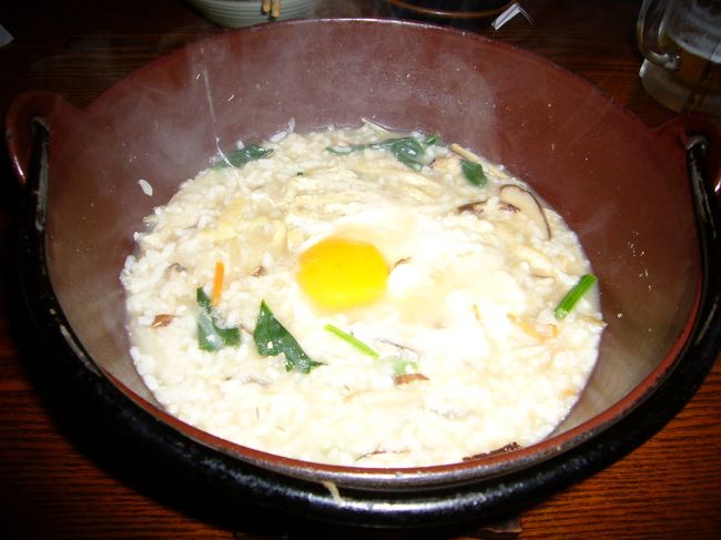 「麦おじや」もココにきたら絶対はずせな〜い一品。<br />２人で食べるにはスゴイ量ですが、こんなウんマイもの残せるワケありません。<br />もちろん完食(^^)v