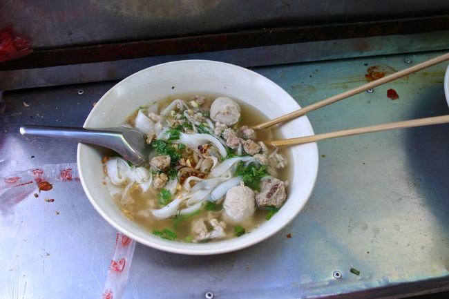 昼食。<br />さっぱりしていてちょっとピリ辛でうまい。