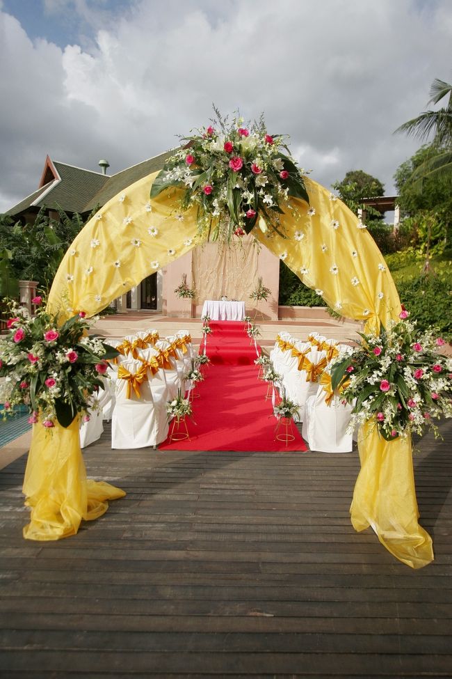 スコースパにて西洋式＆タイ式挙式<br />スコースパ初の挙式ということで、ハプニングだらけでしたが・・・<br />スコースパとは、プーケットでも大きなスパ施設