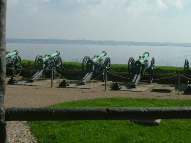 対岸のスウェーデンとの距離は５ｋｍ