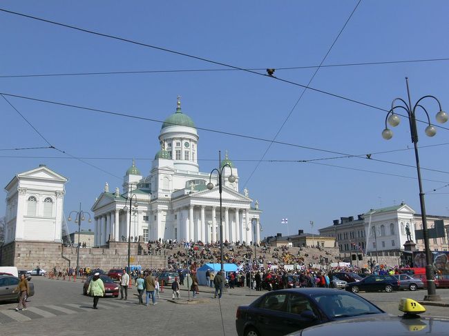 路面電車の電線がいっぱい･･･