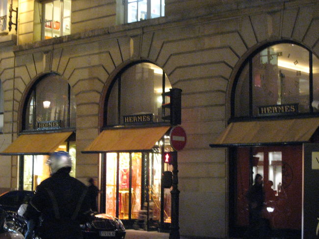 パリの『HERMES』