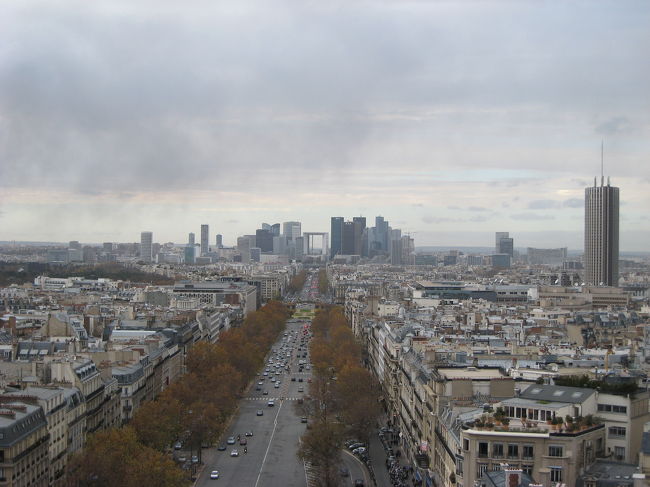 テラスから<br />新凱旋門