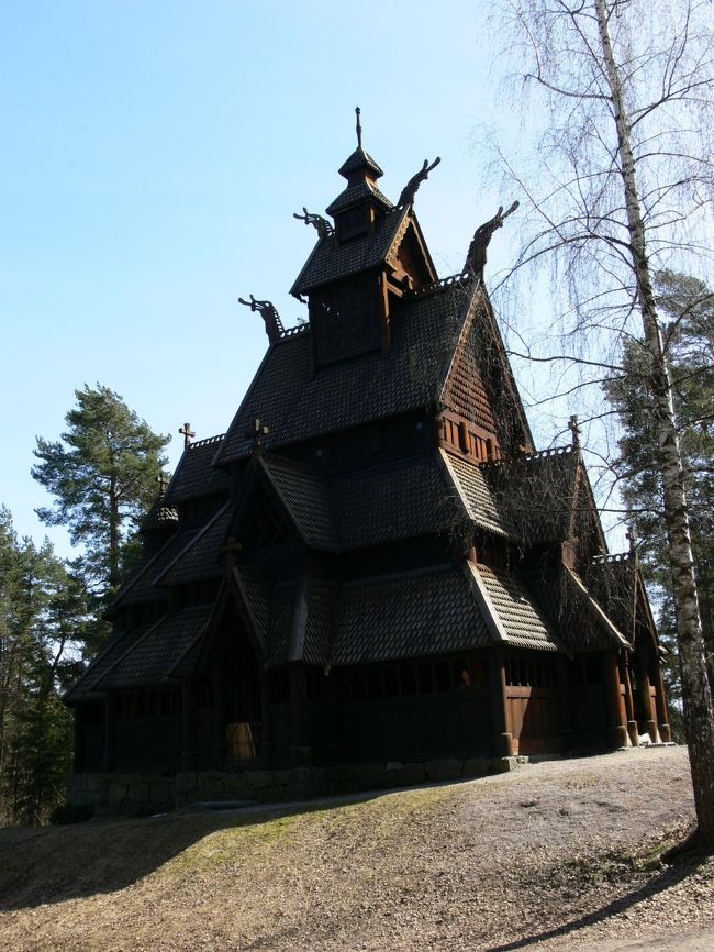 ノルウェー民俗博物館<br />竜頭は魔よけだって