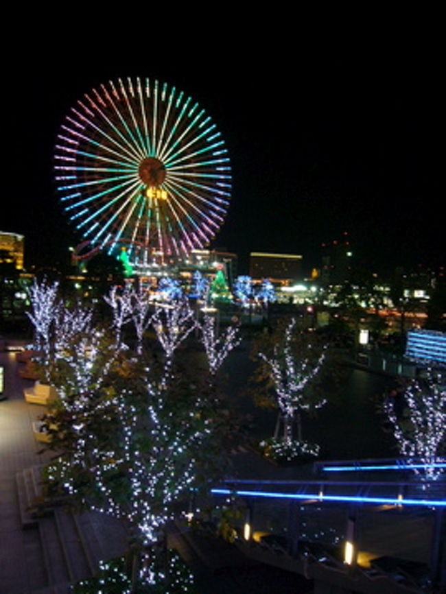 クイーンズスクエアからみた観覧車