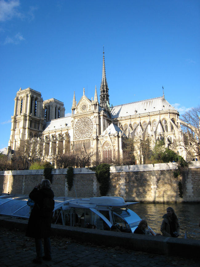 セーヌ河からのノートルダム