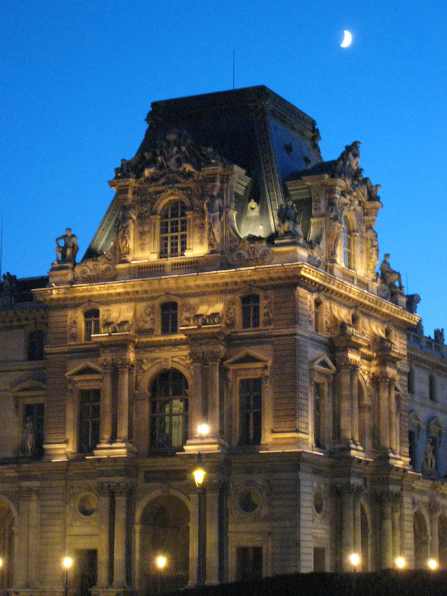 ルーブルからの夜景?