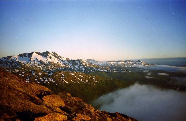 ナルヴィク<br />夜中12時の山歩き