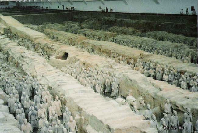 そして兵馬俑にも行ってみた。90元。<br />知識が無いため、「あっ、これテレビで見たわ〜」のレベル・・ちょっと自分が悲しい。<br />