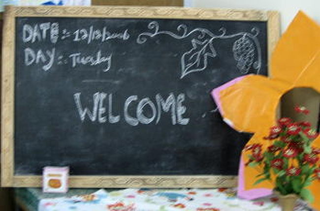 <br /><br />黒板に書かれた歓迎の文字<br /><br />