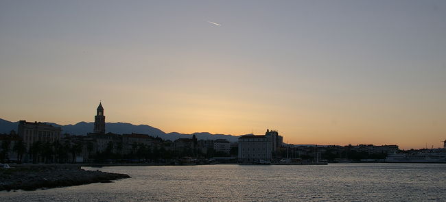 そろそろ日の出かな。