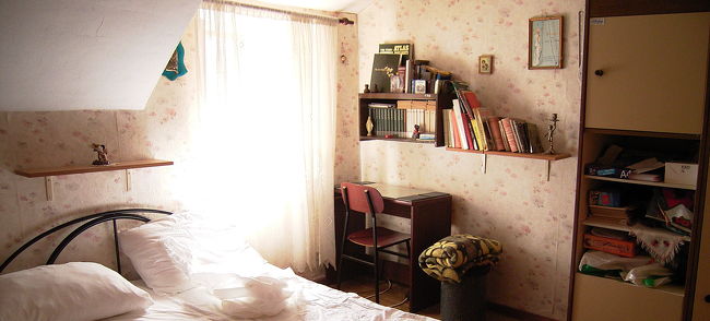 朝の徘徊を終わり、民宿へ戻り、チェックアウト。