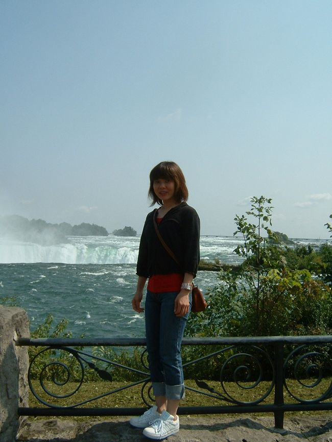 塀に登ったﾜｲﾌを記念撮影。登っちゃダメですよ！！