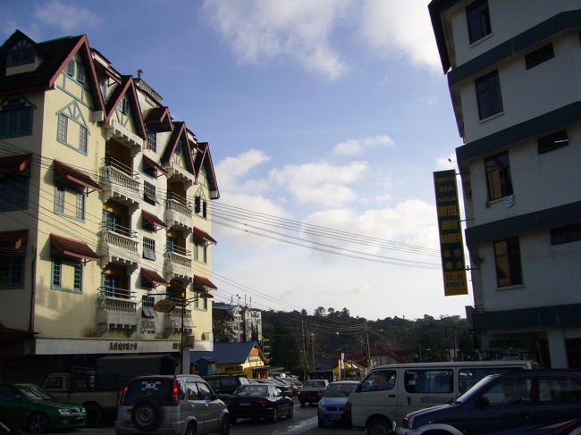 ブリンチャンの街並み。<br />タナラタより、背の高い建物が並びます。<br />ホテルが多く、ツアー客らしき姿も沢山見かけました。