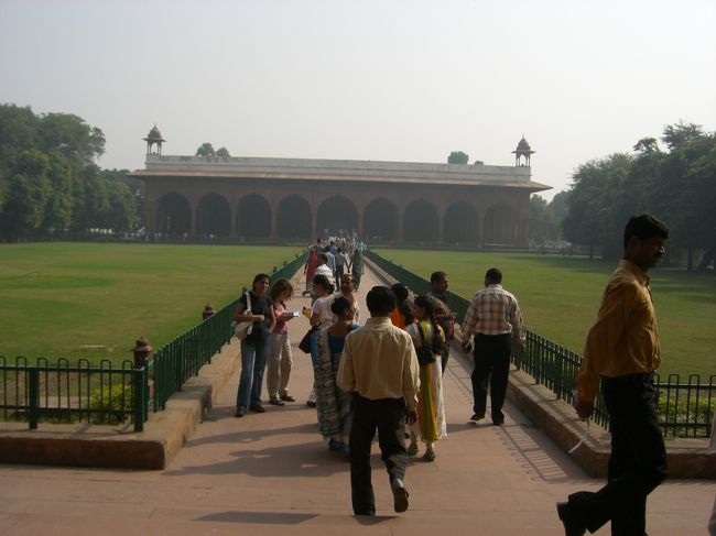 Ｄｉｗａｎ−ｉ−Ａｍ　ディワーネアーム<br />一般謁見の間