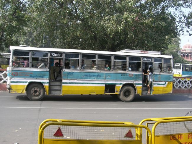 Ｗｅｌｃｏｍｅ<br />いらっしゃい！<br />　<br />Ｔｈａｎｋｓ<br />ありがとー！