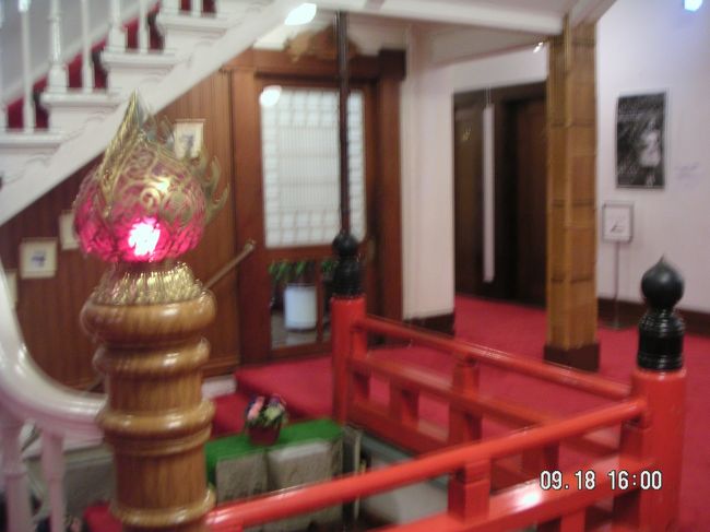 2006年9月18日　日光 <br /><br />日光金谷ホテル<br /><br />和の部分と洋の部分のある、不思議な造り。<br />洋の部分は、明治や大正の頃を思わせるような、少しレトロな感じ。