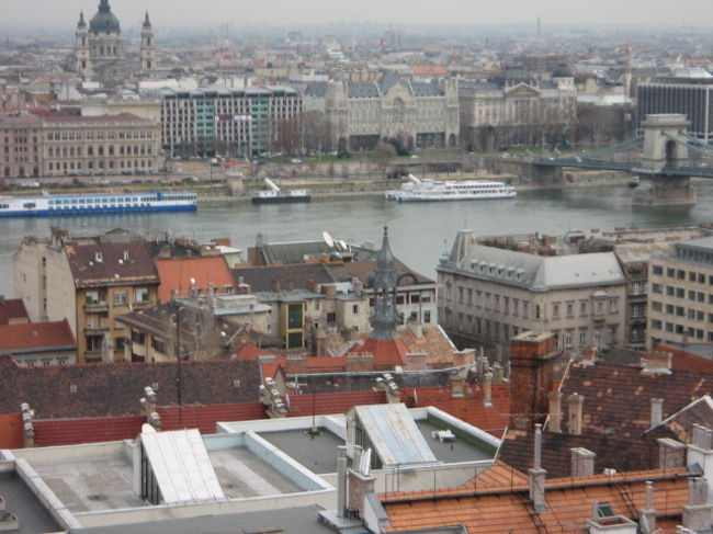 「漁夫の砦」から見た、「国会議事堂」方面。