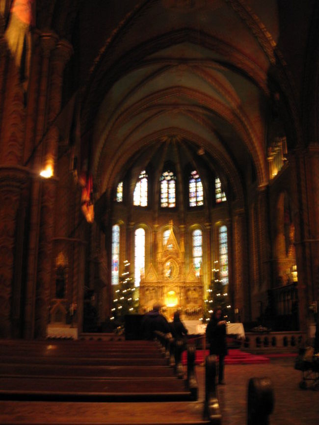 「マーチャーシュ教会」内部。