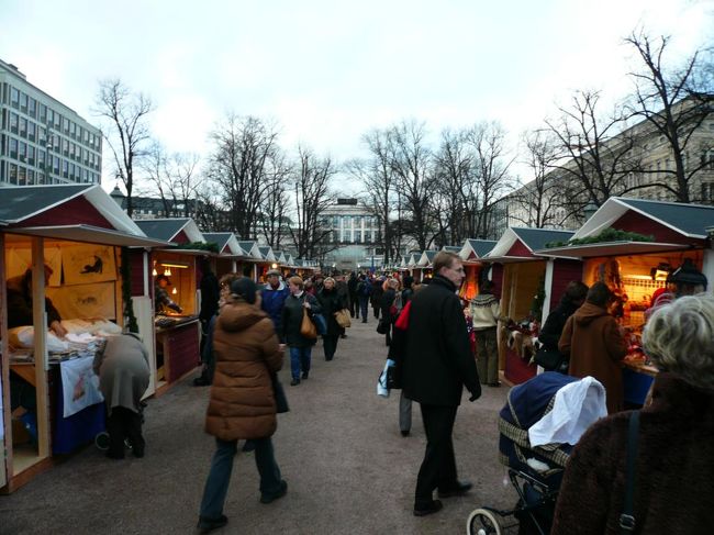 そろそろ時間も押し迫ってきたので、ホテルに戻り荷物を受け取ってヘルシンキ中央駅からフィンエアーバスでフィンランド・ヴァンター国際空港に向かった。 