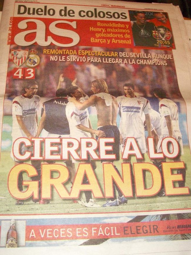  試合翌日のＡＳ誌の表紙。