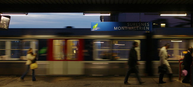 ちょうど朝の通勤時間ですね。