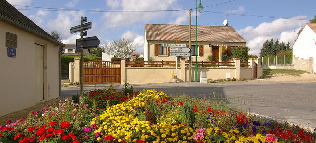 Coulommesから少し行ったところで<br />Bouleulsという村を通過。