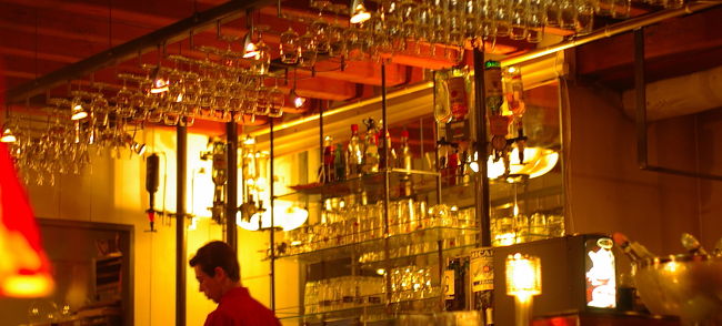 こちらはバーコーナー