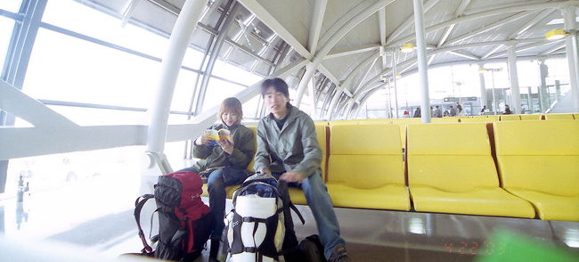 さあ出発。<br />今回も、激安チケットで行きます。<br />何と、 ローマ往復で、39,000円<br />信じられないお値段 。<br /><br />空港は閑散としています