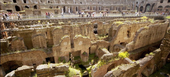 ステージ下の、<br />地下室のようなところは、楽屋だったらしい。