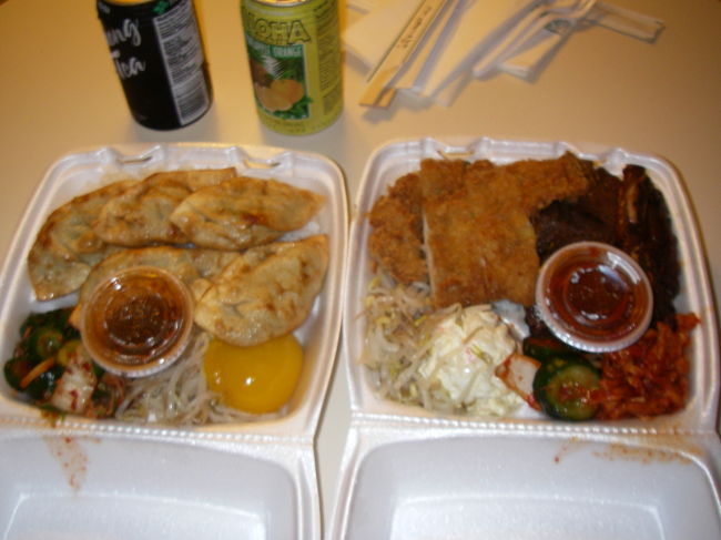 ミーズ・バーベキューの韓国風プレートランチ<br />