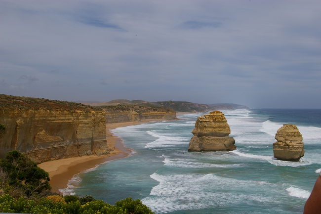 Great Ocean Road(12使徒)<br /><br />自然に出来上がった12個のモニュメント。年々、自然にさらされて形は変わっているらしく、自然の力を実感するポイントです。