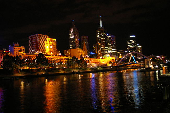 夜のMelboune<br />south bankからみるCityの夜景
