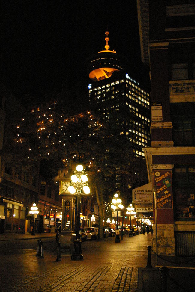 ガスタウンからハーバーセンターの夜景。