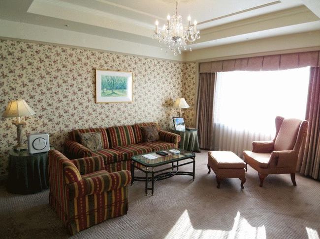 エクシブ山中湖 Ｉ２タイプ Ｌグレードの明るいリビング