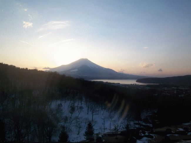 お部屋からの夕方の富士山<br />