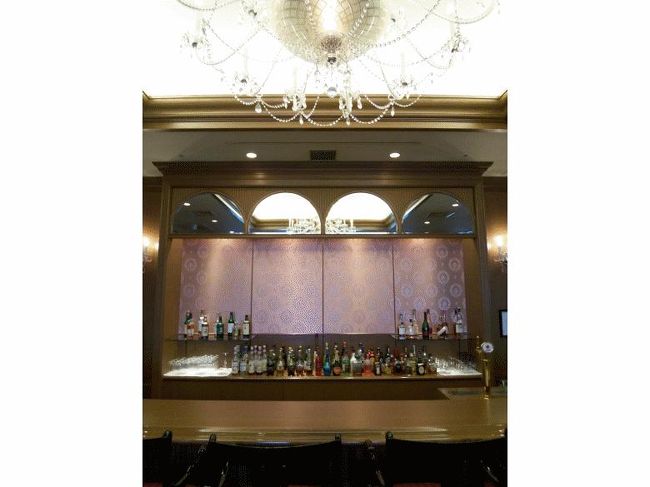 ラウンジドルチェのバーカウンター