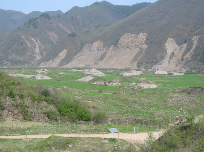 丸都山城のそばには山城下貴族墓地があります。