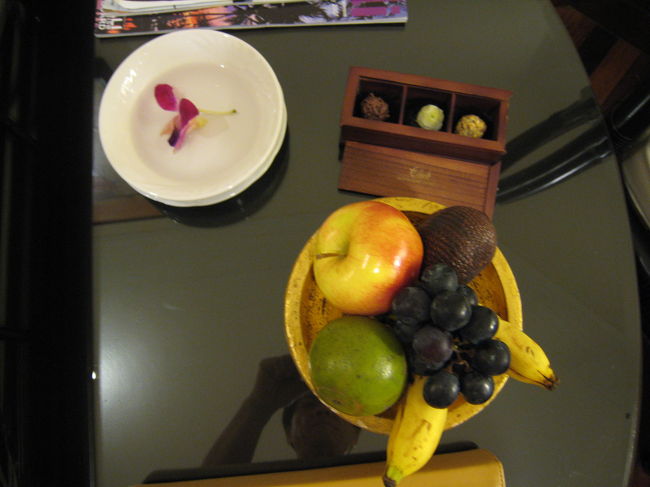 フルーツとチョコレートを毎日届けてくれます。