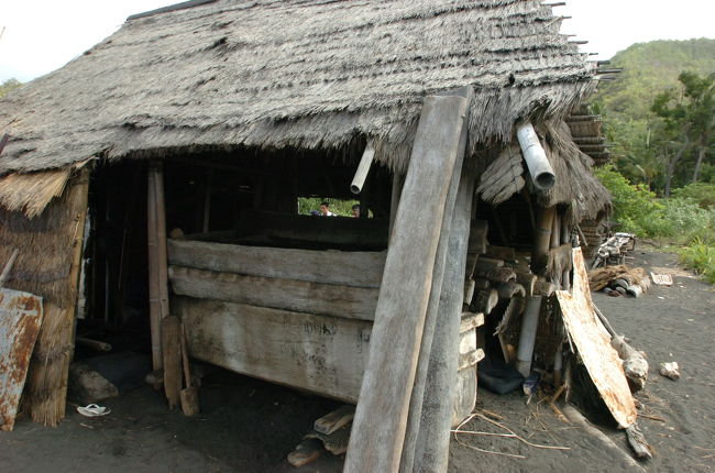 塩作りの小屋です。