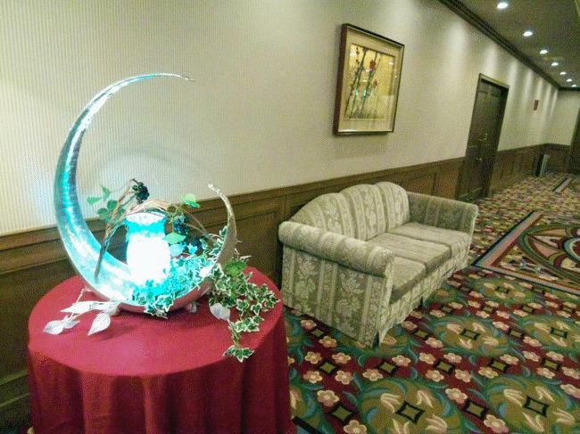 コンベンションホール前のウェイティングスペース