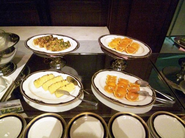 パイナップルとオレンジ