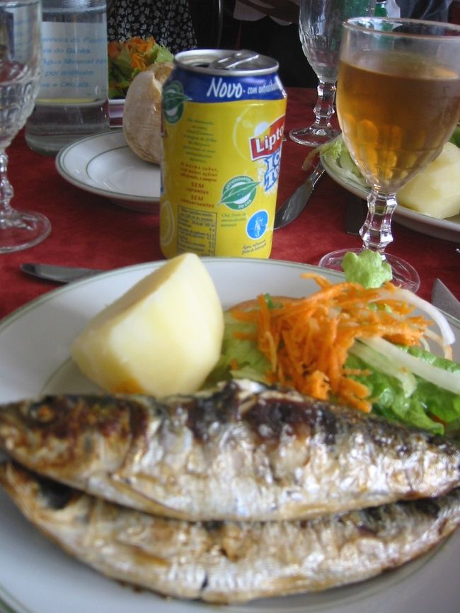 メインのいわしの塩焼きです<br />オリーブオイルをかけていただきました。3匹食べました！