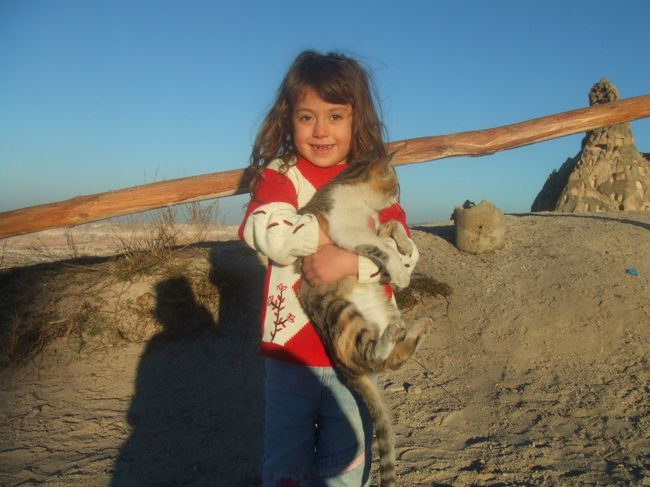 <br />これも同じ丘で。<br /><br /><br />旅行中の全ての出会いと最後まで写真を見てくれた方に感謝です。<br />一つの終わりは新たな始まり。<br />See you again!!<br /><br />