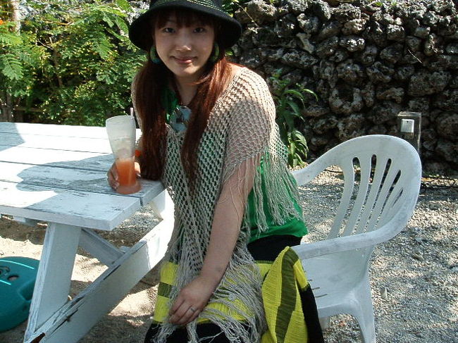 これも泉屋裏のたるりやにて、おばあに(^-^)にこにこしててちっちゃくて、かわいーの、おばあ♪