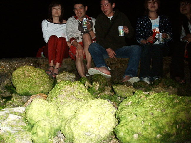 西桟橋へ到着〜☆いつも海の底な場所も、これでもかってくらいの干潮で剥き出しに。桟橋先端部分に座って、これはでも試し撮り(笑)。コケのついた岩とか、臨場感あるものを載せたくて(笑)。