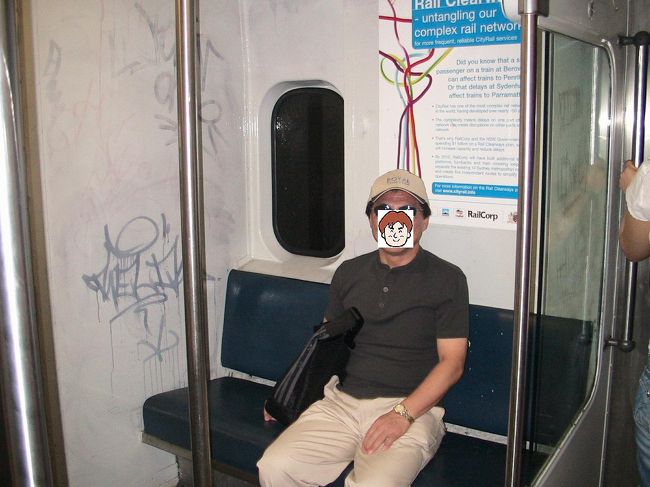 まず、電車に乗ってセント・ジェームス駅から、サーキュラーキー駅に行きます。（一駅ですが…）<br />