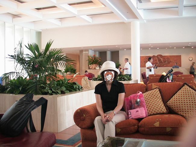 シェラトンミラージュ・リゾート＆スパ・ゴールドコーストという正式名がとっても長いホテルに着きました。きょうから4泊します。<br />ゴールドコーストでは、とても敷地が広く、きれいなホテルです。