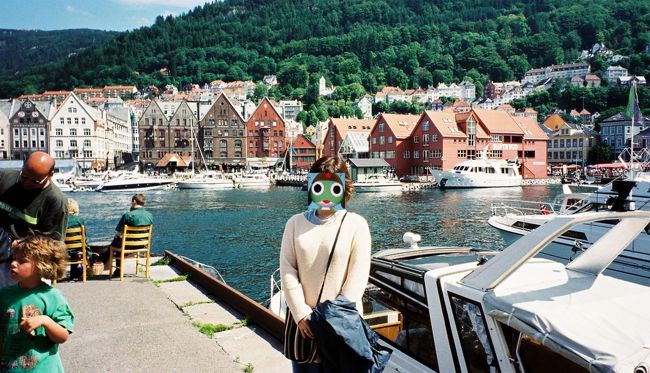 成田→アムステルダム（ここで友人と合流）→ノルウェーのベルゲンへ。ベルゲンでスーツケースが出てこなくて泣！！でも翌日にはホテルに届けられて、つつがなく旅が続けられました。