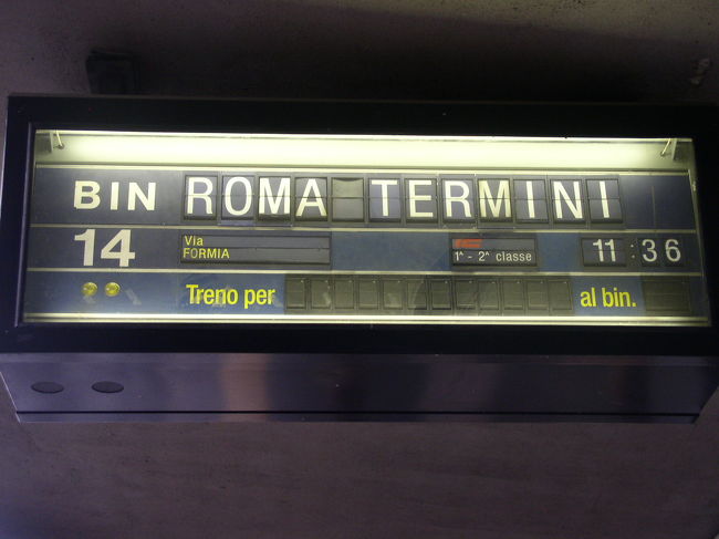こんな感じで表示が出てました。<br />ローマ行きの列車に乗ります。